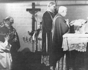 Abp. Thuc offering Pontifical High Mass in Munich, 1982, a few months after the consecrations